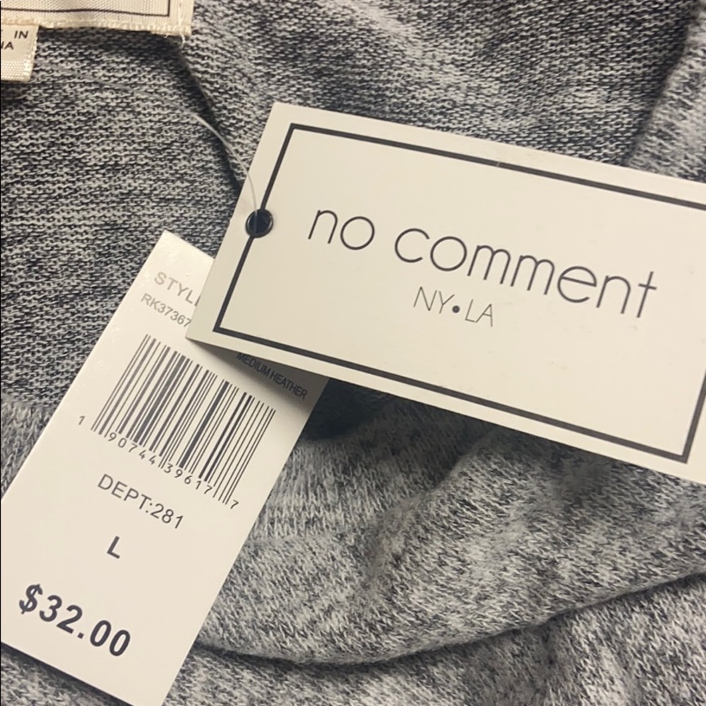 NWT Grey pullover - Picture 7 of 8